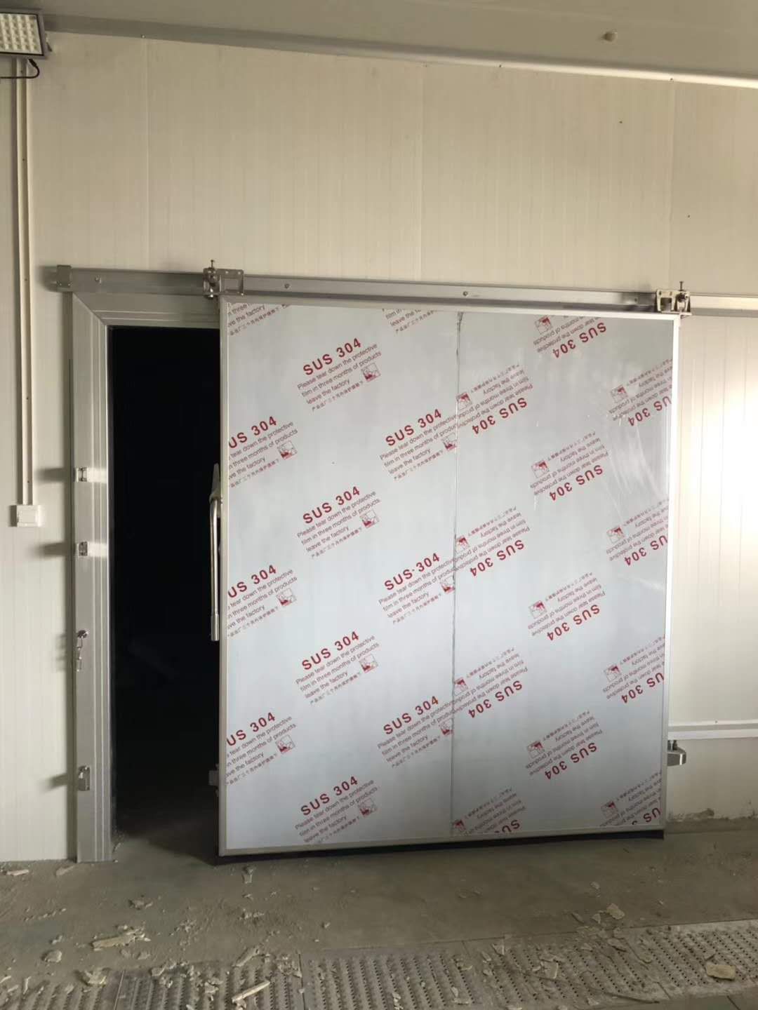 冷庫(kù)門供應(yīng)